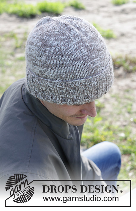 Winter Marble Hat / DROPS 246-28 - Gorro tricotado para homem com 2 fios DROPS Alpaca. Tricota-se de cima para baixo, em ponto meia, com orla em canelado. Do M ao XL.