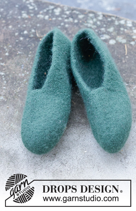 Moss Dream / DROPS 246-44 - Pánské plstěné papučky pletené v řadách od paty ke špičce z příze DROPS Snow. Velikost 38 - 46.