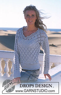 DROPS 90-17 - DROPS knitted jumper with lace pattern in Muskat