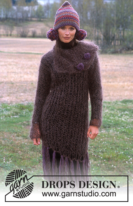 DROPS 91-25 - DROPS Loosely knitted dress in Vienna and crochet hat with pom-poms in Snow.