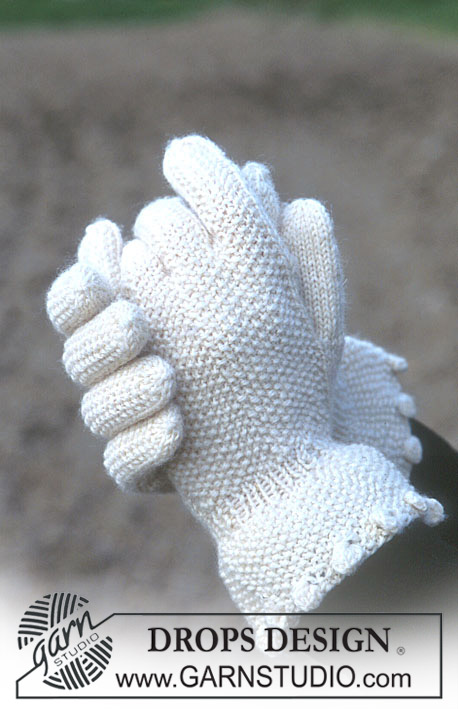 DROPS 93-24 - DROPS Handschoenen in gerstekorrelst met nopjes van “Karisma Superwash”. Maat S-L.