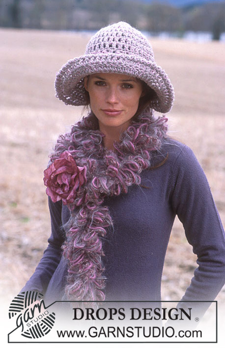 DROPS 93-26 - Crocheted Hat in Alaska and Silke-Tweed and Ruffled Boa in Snow, Puddle and Vivaldi