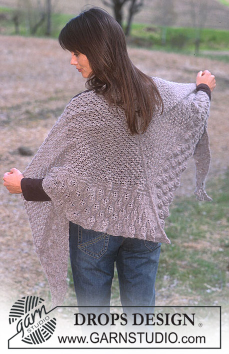 DROPS 93-37 - DROPS Shawl in Alpaca with berry and leaf pattern 