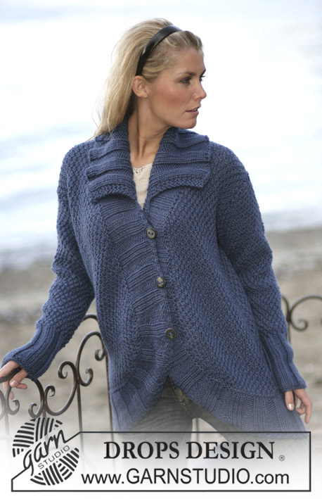 DROPS 97-10 - DROPS Loosely knitted cardigan with curved edges in Alaska