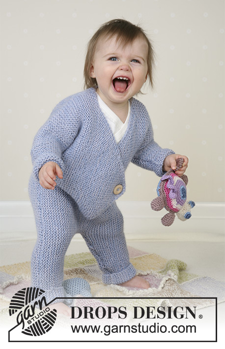 Jumping Jacks / DROPS Baby 13-1 - Jumpsuit, soft toys and blanket  in Alpaca 