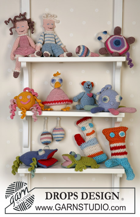 Mama Duck / DROPS Baby 13-29 - Crochet duck toy in DROPS Safran or DROPS Muskat