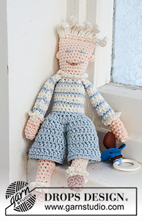 Peter / DROPS Baby 13-33 - Crochet dolls “Peter” and “Pernille” in DROPS Muskat