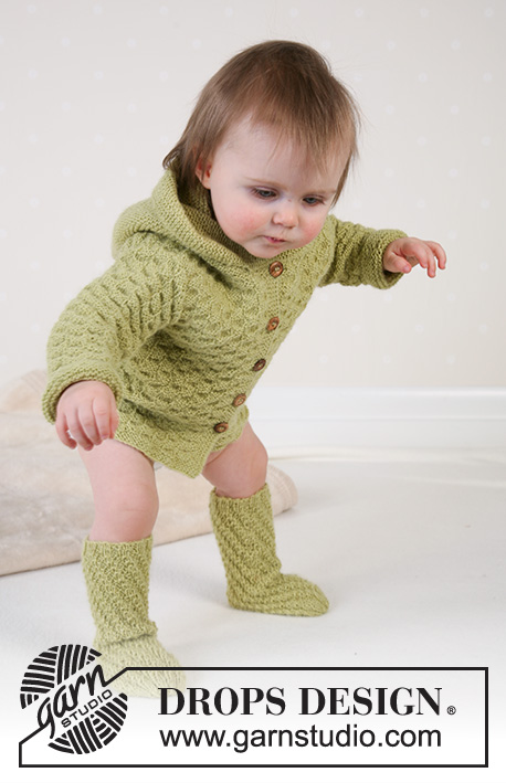 Twister Socks / DROPS Baby 14-10 - Knitted tube socks in DROPS Alpaca for baby and children. Size 1 month to 4 years.
