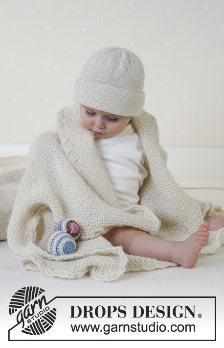 Petit Crème / DROPS Baby 14-12 - Couverture et bonnet tricotés au point mousse, en DROPS Alpaca. Thème: Couverture bébé