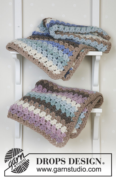 Teppekos / DROPS Baby 14-21 - Crochet blanket with stripes in DROPS Snow. Theme: Baby blanket