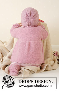 Josie / DROPS Baby 14-7 - Vauvan ja lapsen neulotut takki, hilkka ja sukat DROPS Alpaca-langasta. Takissa ei ole hihasaumoja. Sukissa on ainaoikeinneuletta. Koot 1 kuukausi - 4 vuotta.