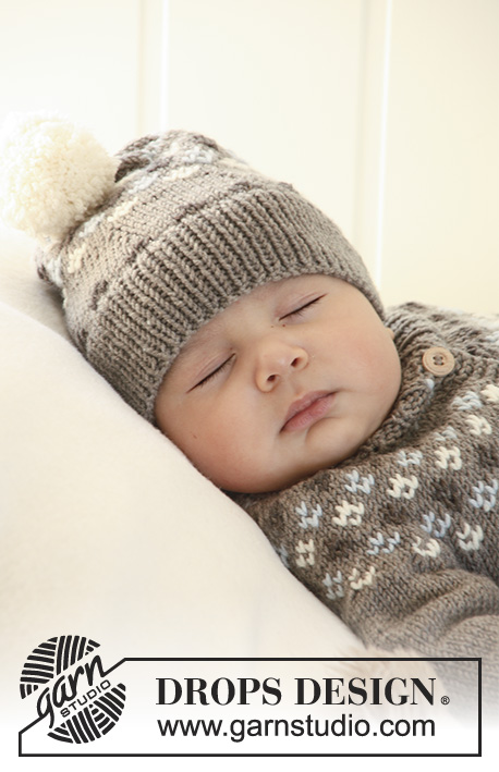 First Snow / DROPS Baby 19-2 - Ensemble au tricot pour bébé et enfant: Gilet au tricot avec empiècement arrondi et col montant; bonnet et chaussettes avec jacquard nordique, en DROPS Merino Extra Fine. 