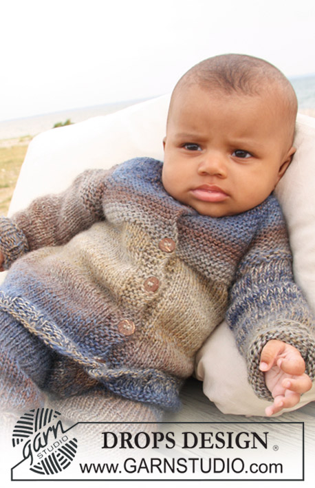 DROPS Baby 20-21 - Sett med strikket jakke med raglan og bukse til baby og barn i 2 tråder DROPS Delight