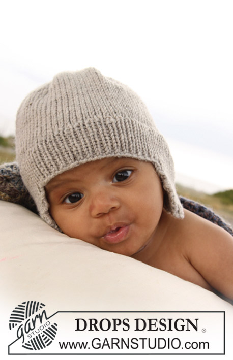 Sky High / DROPS Baby 20-9 - Bonnet avec cache-oreilles au tricot pour bébé et enfant, en côtes, en DROPS Merino Extra Fine