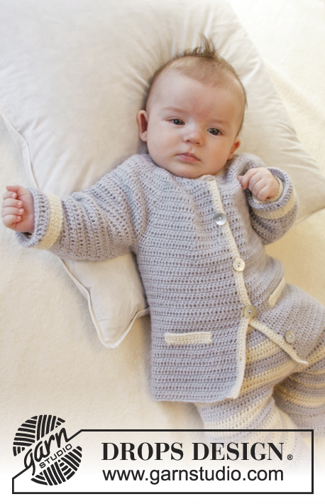 Heartthrob / DROPS Baby 25-21 - Gilet au crochet pour bébé, avec empiècement arrondi et bordures de poches, en DROPS Alpaca. Taille : 1 mois à 4 ans.