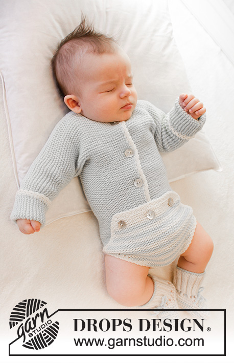 First Impression / DROPS Baby 25-26 - Body au tricot pour bébé, au point mousse avec bordures au crochet en DROPS BabyMerino. Taille préma à 4 ans.