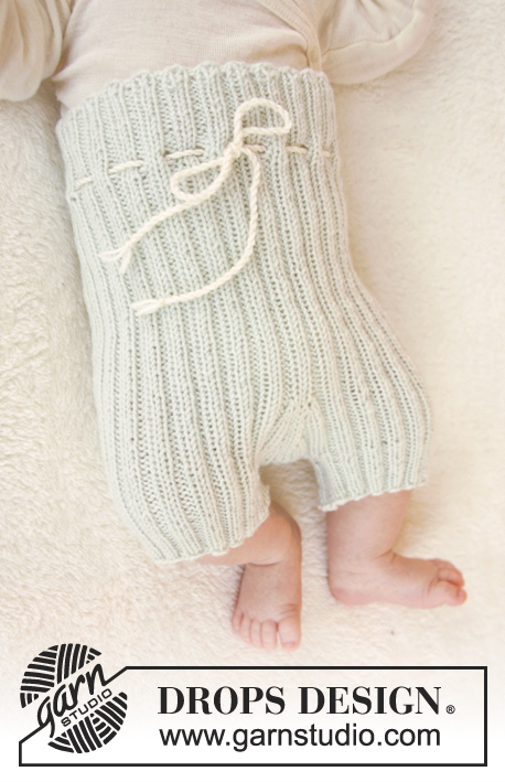 First Impression Shorts / DROPS Baby 25-28 - Gebreide korte broek in boordsteek in DROPS BabyMerino. Maat prematuur tot 4 jaar.