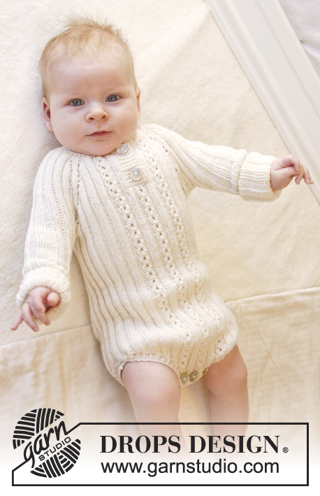 Simply Sweet / DROPS Baby 25-30 - Body au tricot pour bébé, en côtes, tricoté de haut en bas, en DROPS BabyMerino. Taille préma à 4 ans.