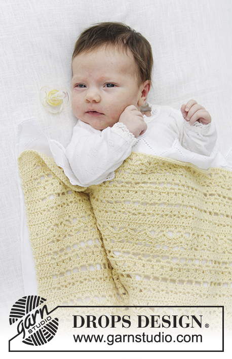 Blooming Lily / DROPS Baby 29-11 - Baby blanket with lace pattern.
The piece is crocheted in DROPS Alpaca.