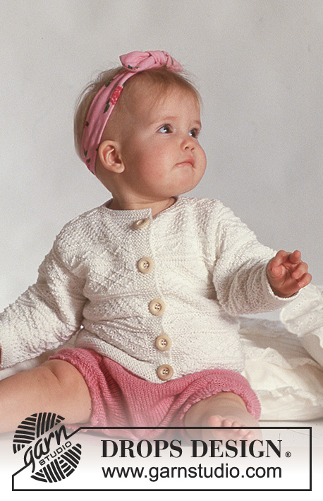 Bunny Hugs / DROPS Baby 3-17 - DROPS jacket with textured pattern and shorts in “Safran”.