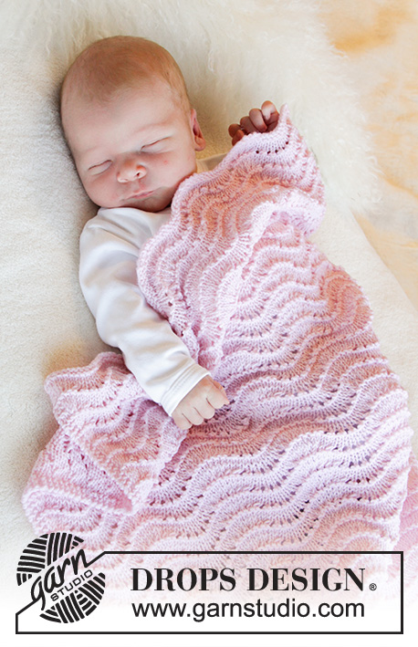 Good Night / DROPS Baby 33-4 - Manta bébé tricotada em DROPS BabyMerino, em ponto de ondas. Tema: Manta para Bebé