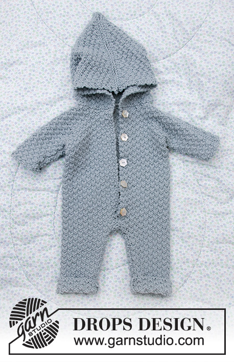 Truly Wooly / DROPS Baby 33-8 - Jardineira bebé tricotada em DROPS Merino Extra Fine, com ponto texturado e capuz. Tamanhos: prematuro - 4 anos