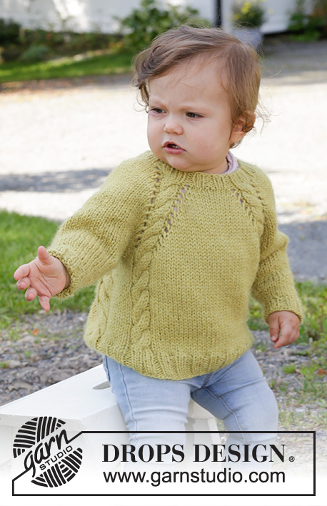 Baby Leaf Sweater / DROPS Baby & Children 38-9 - Raglánový pulovr s copánky pro miminka i děti pletený shora dolů z příze DROPS Alaska. Velikost 6 měsíců – 8 let