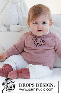 Woof Woof Sweater / DROPS Baby 42-1 - Gestrickter Pullover für Babys und Kinder in DROPS BabyMerino. Die Arbeit wird von oben nach unten mit Raglan gestrickt und es wird ein Hund aufgestickt. Größe 0 - 4 Jahre.
