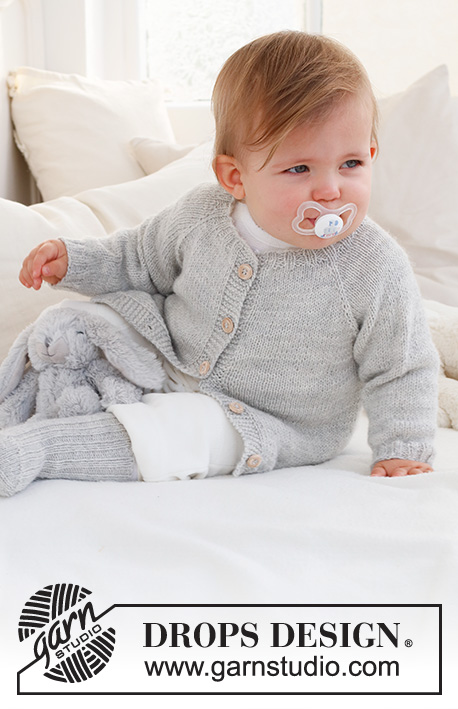 Little Pearl Cardigan / DROPS Baby 42-9 - Dětský a baby raglánový propínací svetr pletený shora dolů z příze DROPS BabyMerino. Velikost 0 - 4 roky.