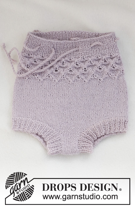 Bellflower Shorts / DROPS Baby 43-13 - DROPS Alpaca lõngast kootud pitsmustriga lühikesed püksid 1 kuusele beebile kuni 2 aastasele lapsele