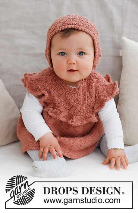 Sweet Primrose Dress / DROPS Baby 43-15 - Gebreide jurk voor baby’s en kinderen in DROPS Alpaca. Het werk wordt van boven naar beneden gebreid met ronde pas, kantpatroon en ruche op de pas. Maten 0 – 6 jaar.