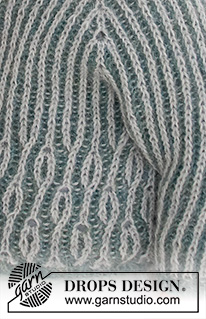 Harbour Highlights / DROPS Baby 43-19 - Gebreide trui voor baby’s en kinderen in DROPS Alpaca. Het werk wordt van boven naar beneden gebreid met raglan en 2-kleurige Engelse patentsteek. Maten 0 – 4 jaar.