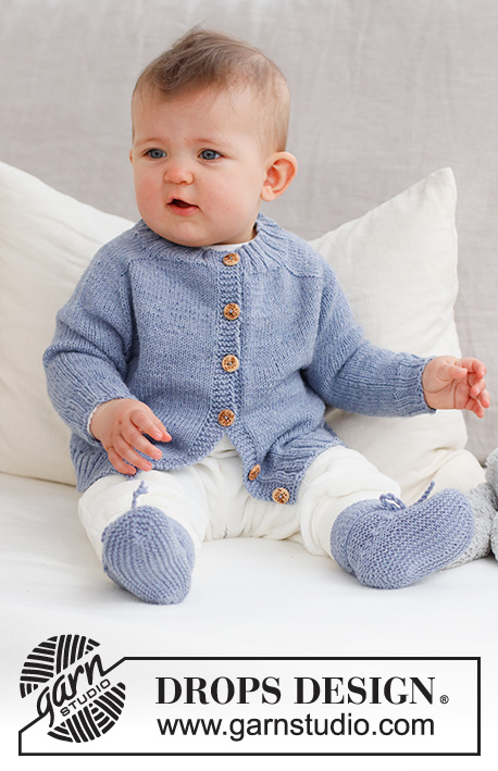 Blue Pebbles Cardigan / DROPS Baby 43-3 - Gebreid vest voor baby’s in DROPS BabyMerino. Het werk wordt van boven naar beneden gebreid met zadelschouders. Maten: Prematuur tot 2 jaar.