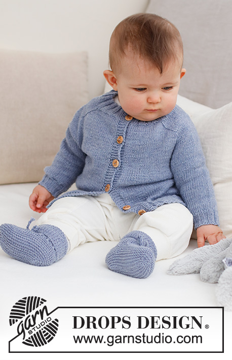 Blue Pebbles Cardigan / DROPS Baby 43-3 - Casaco tricotado de cima para baixo para bebé, com mangas martelo, em DROPS BabyMerino. Tamanhos: prematuro - 2 anos.