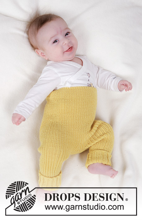 Ready to Stroll / DROPS Baby 45-6 - Kötött nadrág babáknak, DROPS Baby Merino fonalból. A darabot fentről lefelé irányban készítjük, bordás mintával 0 - 4 évesekre való méretekben