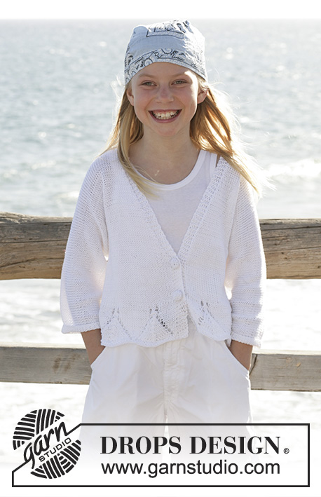 Bright Emma / DROPS Children 15-15 - Strikket jakke med hullmønster og v-hals i DROPS Muskat. Til barn i størrelser fra 5 til 14 år