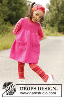 Lyrah / DROPS Children 22-10 - Šaty - tunika s kapsami a sedlem s hráškovým vzorem pletená z příze DROPS Merino Extra Fine. Velikosti pro děti od 3 do 12 let.