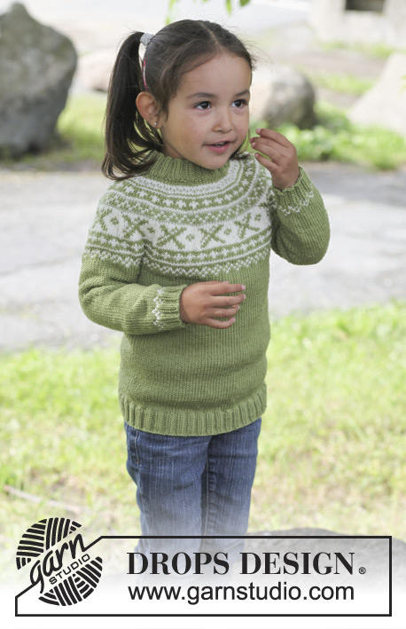 Starshine / DROPS Children 22-44 - Stickad tröja i DROPS Karisma eller DROPS Merino Extra Fine stickad uppifrån och ner med runt ok och nordiskt mönster. Till barn stl 3 – 12 år