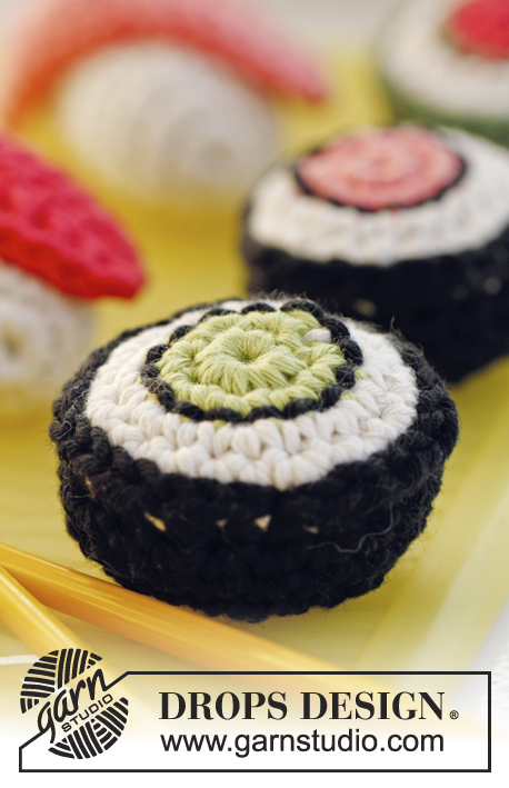 Tokyo / DROPS Children 24-45 - Virkad sushi och maki med wasabi i DROPS Paris