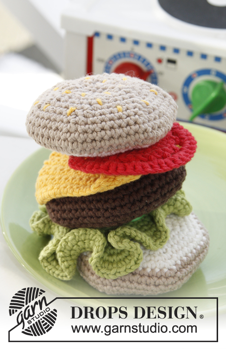 Cheese Royale / DROPS Children 24-47 - Crochet hamburger in DROPS Paris. 
