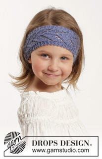 Wendy Darling / DROPS Children 26-6 - Vestido em tricô e fita de cabelo com ponto rendado em DROPS Cotton Merino. Tamanhos 2 - 10 anos