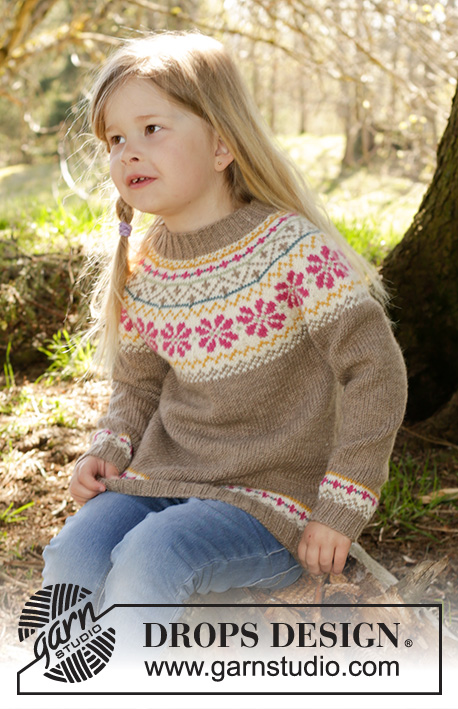 Prairie Fairy Jumper / DROPS Children 27-8 - Sweterek na drutach z zaokrąglonym karczkiem i żakardem norweskim, z włóczki DROPS Lima. Od 3 do 12 lat.