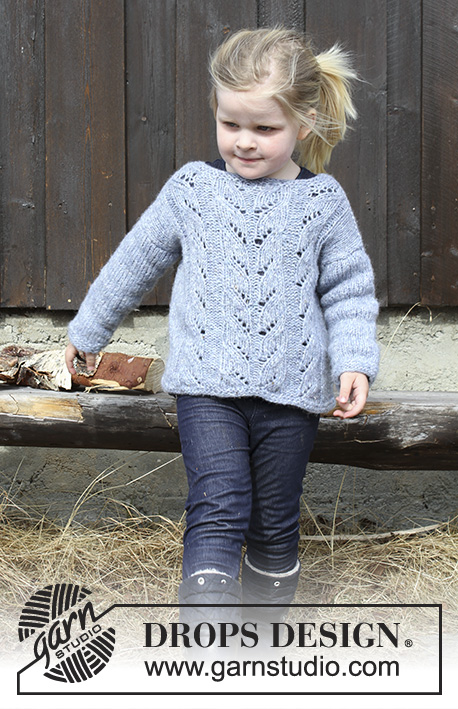 Julie / DROPS Children 30-10 - Knitted sweater with lace pattern for kids. Size 2 - 12 years Piece is knitted in DROPS Air.