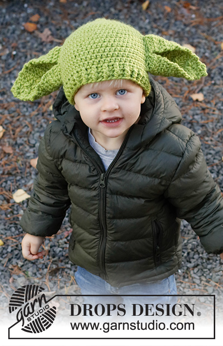 Green Ears / DROPS Children 37-23 - Dětská maska - čepice Yoda s velkýma ušima háčkovaná z příze DROPS Snow. Velikost 1 - 8 let. Motiv: Halloween.
