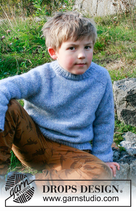 Outdoor Adventure / DROPS Children 40-19 - Pull enfant tricoté de haut en bas, avec manches marteau, en DROPS Air. Du 3 au 14 ans.