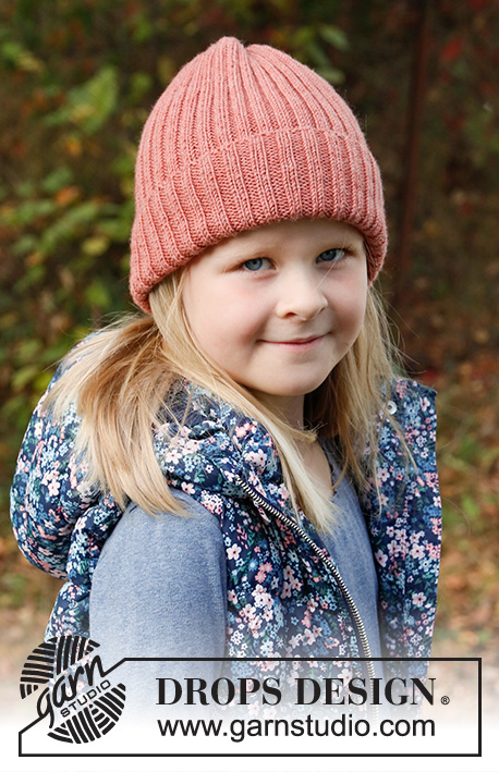 Peach Explorer / DROPS Children 40-29 - Gorro para criança tricotado em canelado, em DROPS BabyMerino. Tamanhos: 2 - 14 anos.