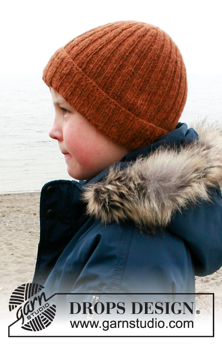 Pumpkin Patch Hat / DROPS Children 40-36 - Dětská čepice pletená pružným vzorem z příze DROPS Sky. Velikost 2 až 12 let.