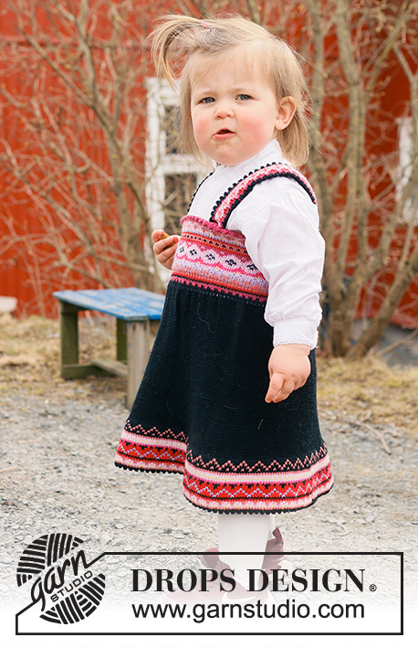 Hipp Hipp Hurra Dress / DROPS Children 44-1 - Robe / Robe de fête tricotée de haut en bas avec jacquard nordique, pour bébé et enfant en DROPS Baby Merino. Du 6 mois au 6 ans.