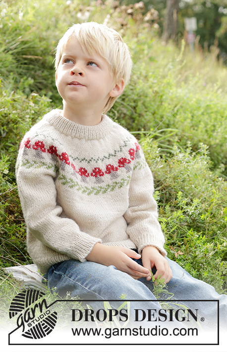 Mushroom Season Sweater / DROPS Children 47-13 - Strikket bluse til børn i DROPS Karisma. Arbejdet strikkes oppefra og ned med dobbelt halskant, rundt bærestykke og flerfarvet mønster med svampe. Størrelse 2 – 14 år.