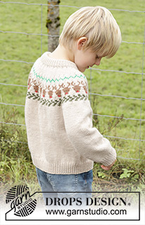 Reindeer Dance Sweater / DROPS Children 47-18 - Pull tricoté de haut en bas pour enfant, en DROPS Daisy. Se tricote avec col doublé, empiècement arrondi et jacquard rennes. Du 2 au 14 ans.